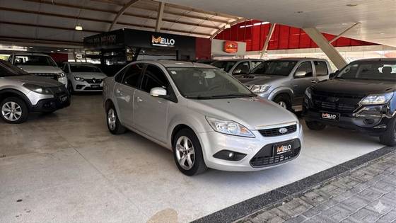 FORD FOCUS 2.0 FC 16V FLEX 4P AUTOMÁTICO FORD FOCUS 2.0 FC 16V FLEX 4P AUTOMÁTICO